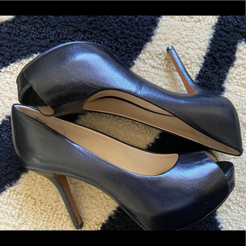 Nine West QT Pie Leather Peep Toe Pump